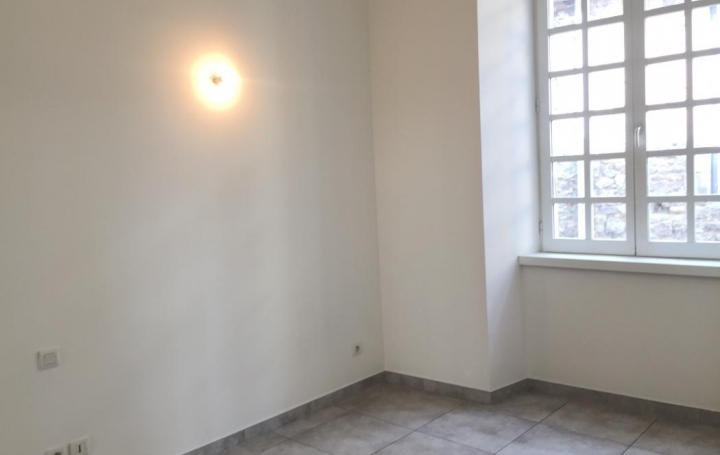 ESPACES IMMOBILIER : Apartment | AUBENAS (07200) | 82 m2 | 150 000 € 