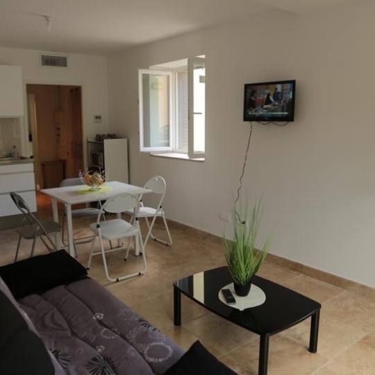  ESPACES IMMOBILIER : Apartment | VALS-LES-BAINS (07600) | 40 m2 | 300 € 