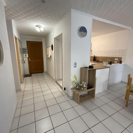  ESPACES IMMOBILIER : Apartment | VALS-LES-BAINS (07600) | 68 m2 | 300 € 