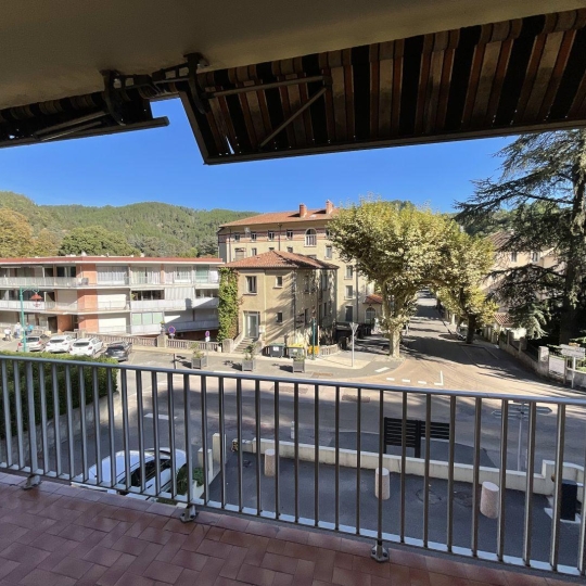  ESPACES IMMOBILIER : Appartement | VALS-LES-BAINS (07600) | 68 m2 | 200 € 