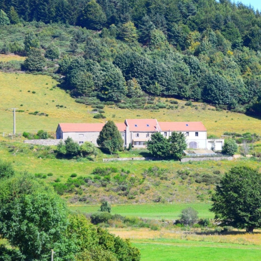ESPACES IMMOBILIER : Maison / Villa | USCLADES-ET-RIEUTORD (07510) | 400.00m2 | 165 000 € 