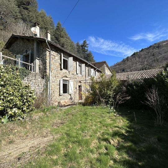  ESPACES IMMOBILIER : House | BURZET (07450) | 160 m2 | 200 000 € 