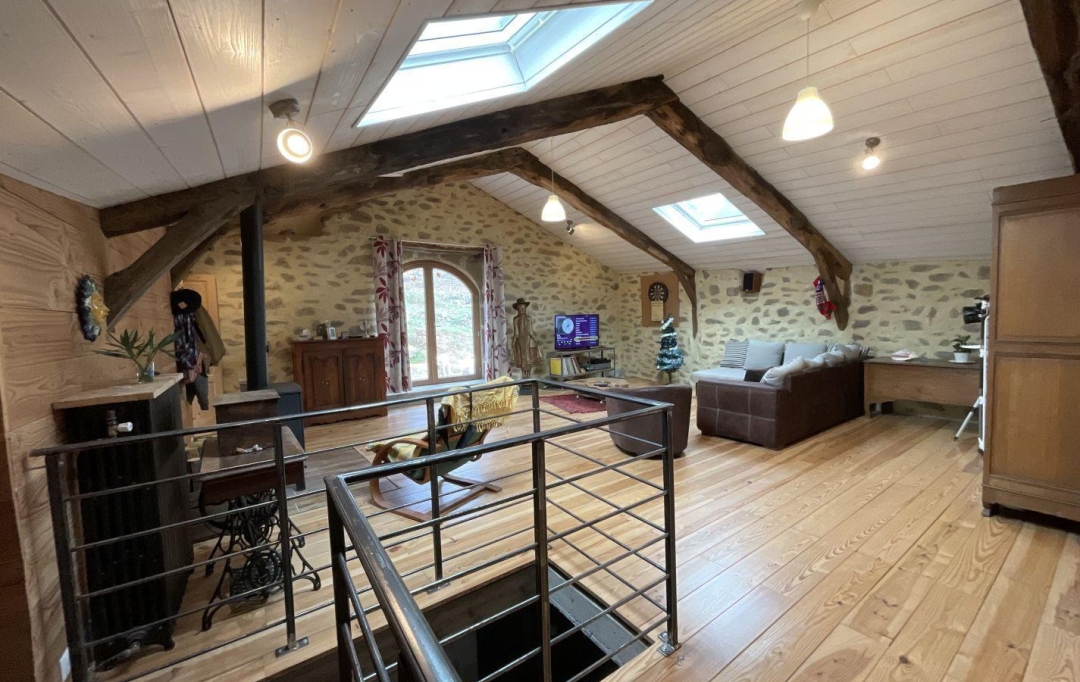 ESPACES IMMOBILIER : Maison / Villa | SAINT-ANDEOL-DE-VALS (07600) | 300 m2 | 468 000 € 