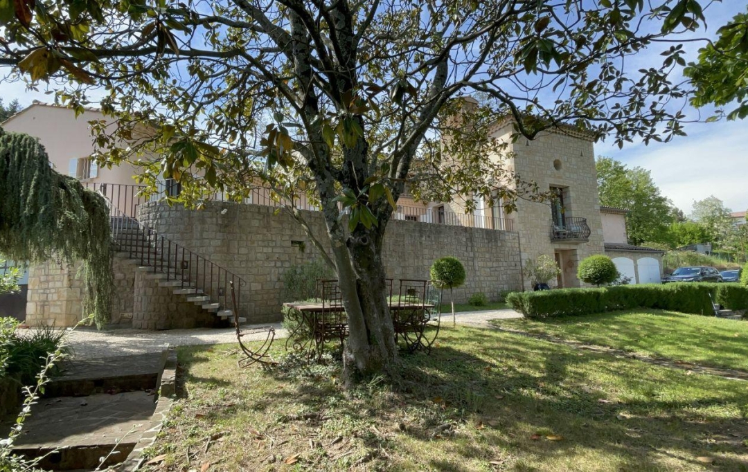 ESPACES IMMOBILIER : House | AUBENAS (07200) | 385 m2 | 1 280 000 € 