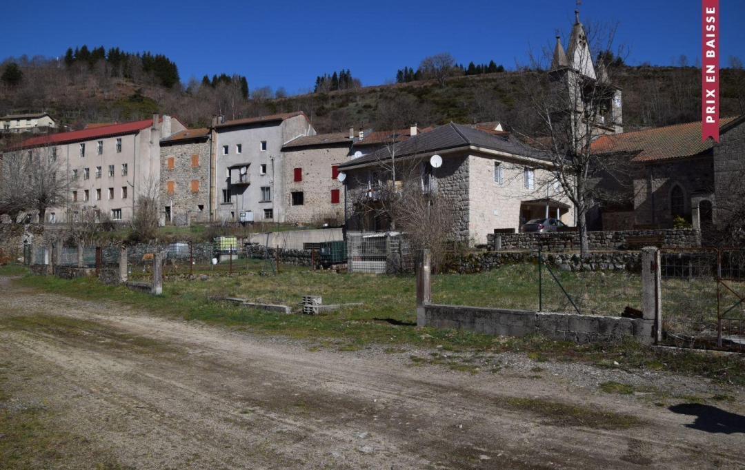 ESPACES IMMOBILIER : House | SAINT-CIRGUES-EN-MONTAGNE (07510) | 160 m2 | 64 000 € 