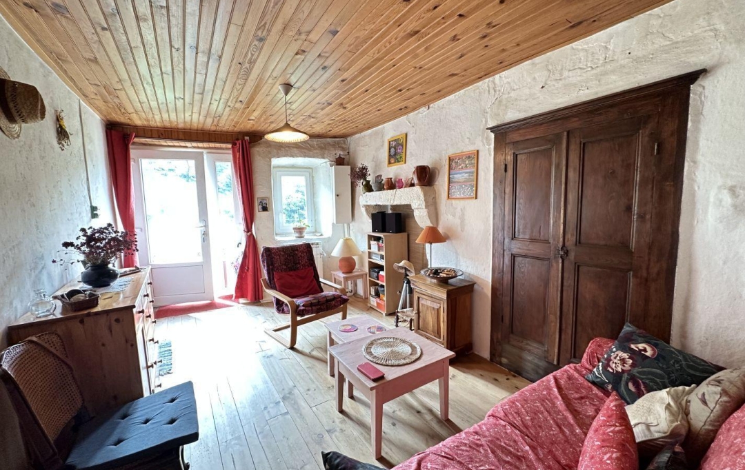 ESPACES IMMOBILIER : Maison / Villa | GENESTELLE (07530) | 85 m2 | 128 000 € 