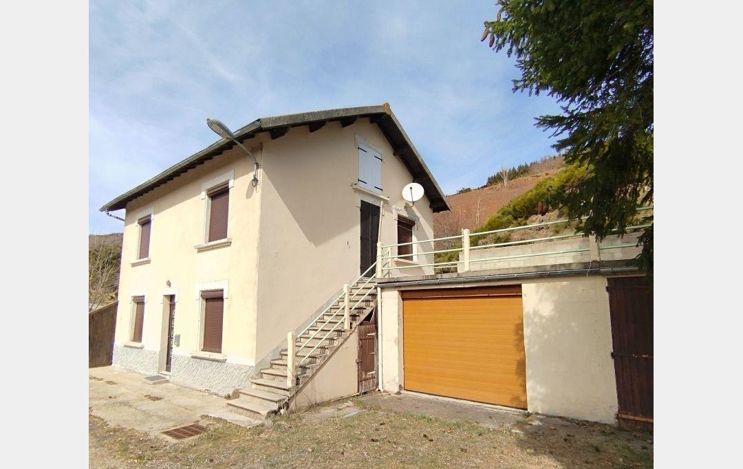 ESPACES IMMOBILIER : Maison / Villa | SAINT-CIRGUES-EN-MONTAGNE (07510) | 125 m2 | 106 900 € 