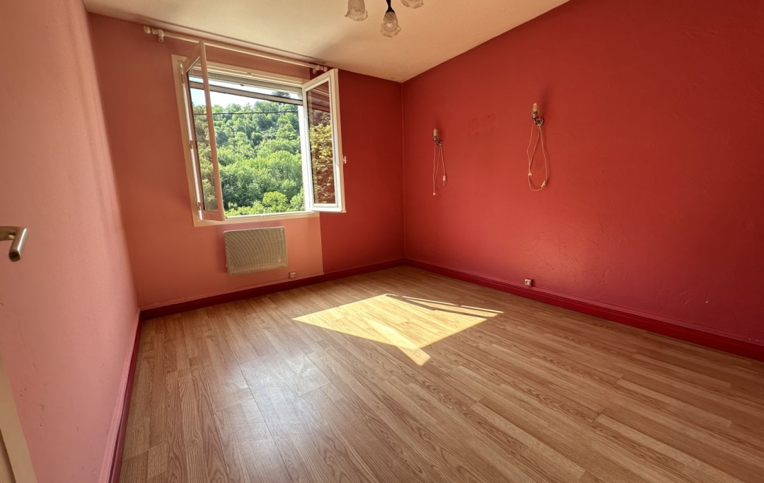 ESPACES IMMOBILIER : Maison / Villa | VALS-LES-BAINS (07600) | 65 m2 | 145 000 € 