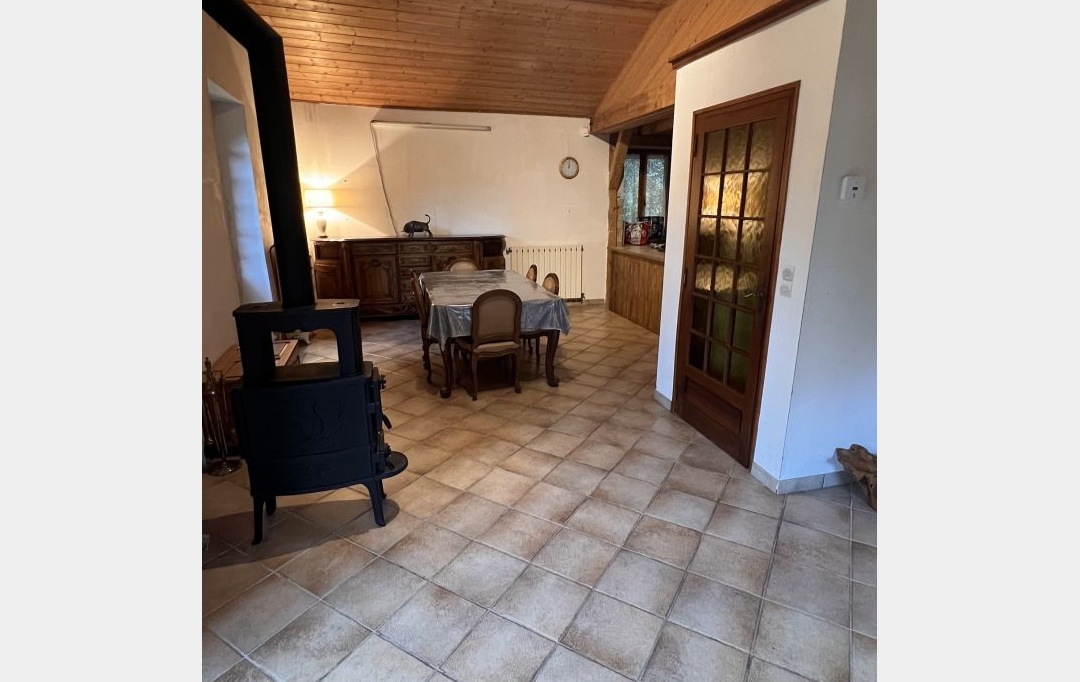 ESPACES IMMOBILIER : Maison / Villa | BURZET (07450) | 160 m2 | 290 000 € 