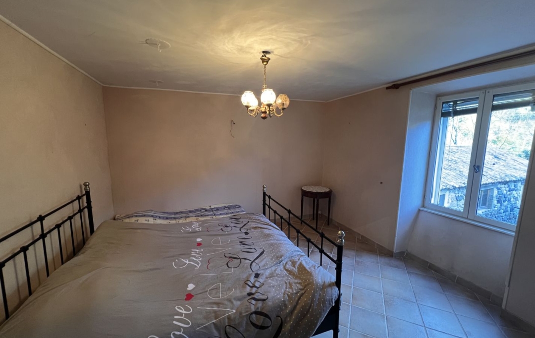 ESPACES IMMOBILIER : Maison / Villa | BURZET (07450) | 160 m2 | 290 000 € 