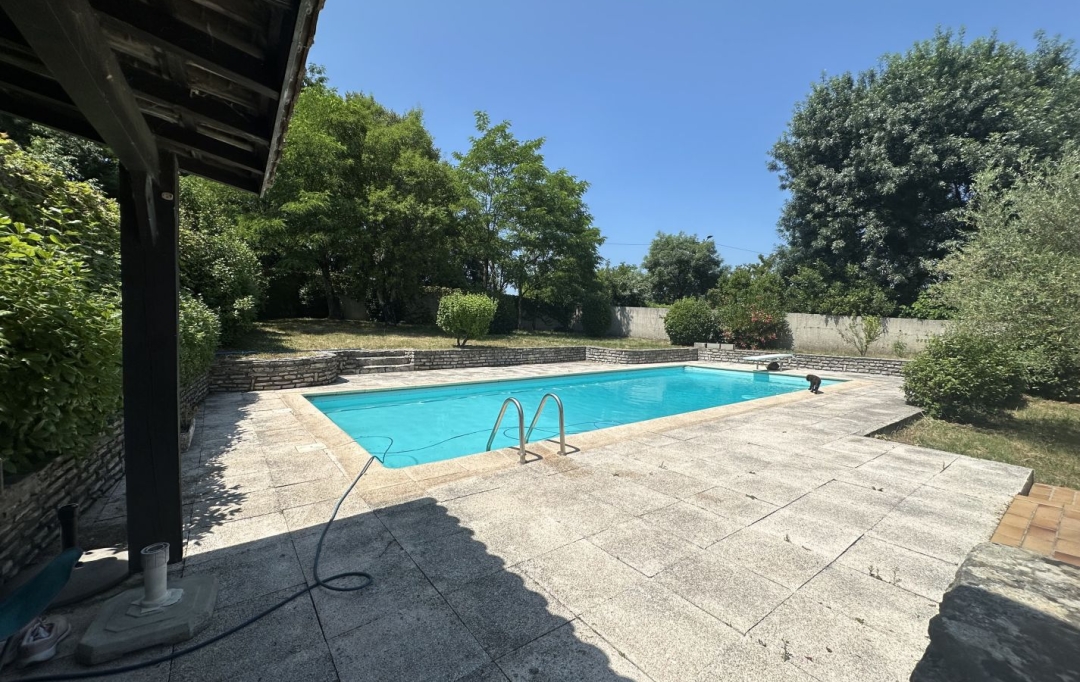 ESPACES IMMOBILIER : House | AUBENAS (07200) | 140 m2 | 350 000 € 