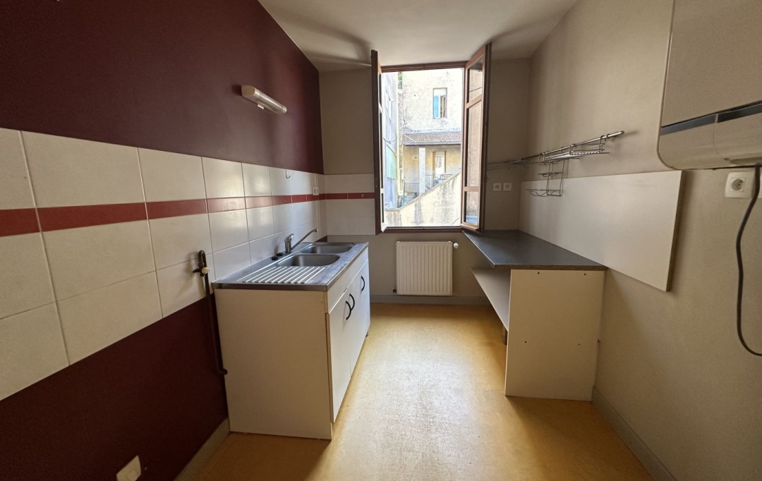 ESPACES IMMOBILIER : House | VALS-LES-BAINS (07600) | 165 m2 | 275 000 € 