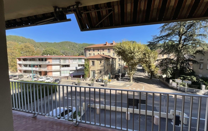 ESPACES IMMOBILIER : Apartment | VALS-LES-BAINS (07600) | 68 m2 | 200 € 