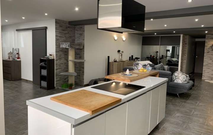 ESPACES IMMOBILIER : Appartement | VALS-LES-BAINS (07600) | 103 m2 | 189 000 € 