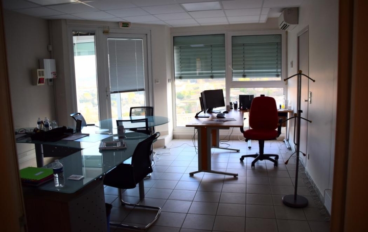 ESPACES IMMOBILIER : Building | PRIVAS (07000) | 800 m2 | 1 800 000 € 