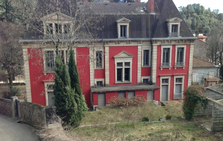 ESPACES IMMOBILIER : Domaines / Propriétés | VALS-LES-BAINS (07600) | 550 m2 | 650 000 € 