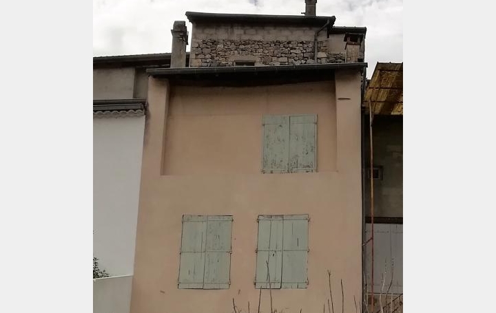 ESPACES IMMOBILIER : Building | VALS-LES-BAINS (07600) | 200 m2 | 65 000 € 